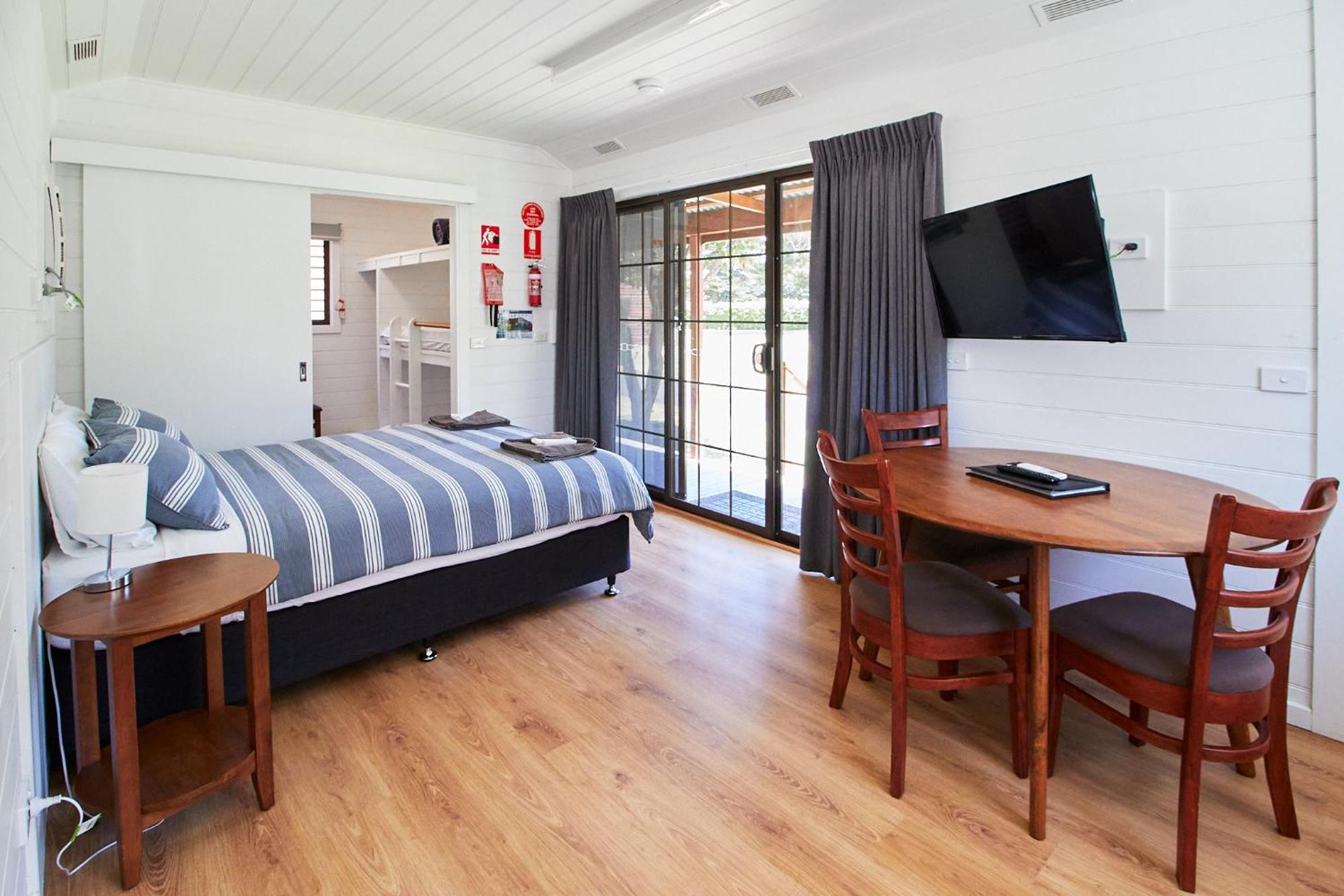 Surfside Holiday Park ウォーナンブール エクステリア 写真